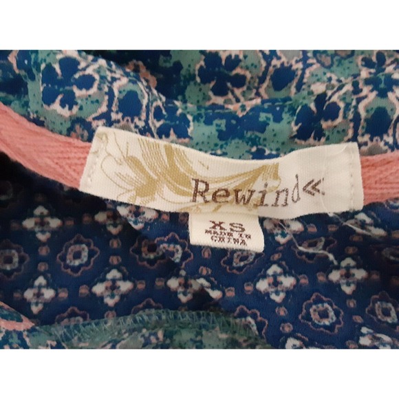 Rewind Women's Tunic Blouse Size XS Blue Pink Floral Printed Sleeveless V-Neck - Picture 5 of 5